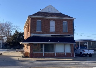 1224 Broadway, Quincy, Illinois 62301, ,Lease,For Rent,1224 Broadway,203294