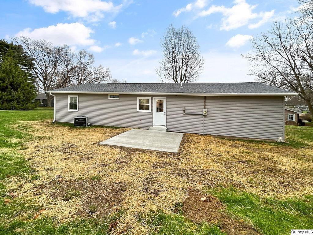 5 Ingleside Drive, Mt. Sterling, Illinois 62353, 3 Bedrooms Bedrooms, ,1 BathroomBathrooms,Residential,For Sale,5 Ingleside Drive,203310