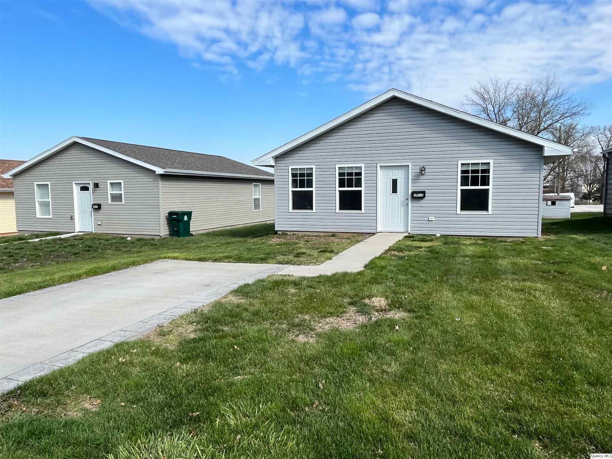 2925 Lind St., Quincy, Illinois 62301, 2 Bedrooms Bedrooms, ,1 BathroomBathrooms,Residential,For Sale,2925 Lind St.,203321
