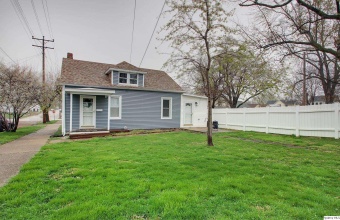 815 S 10th St., Quincy, Illinois 62301, 2 Bedrooms Bedrooms, ,1 BathroomBathrooms,Residential,For Sale,815 S 10th St.,203336